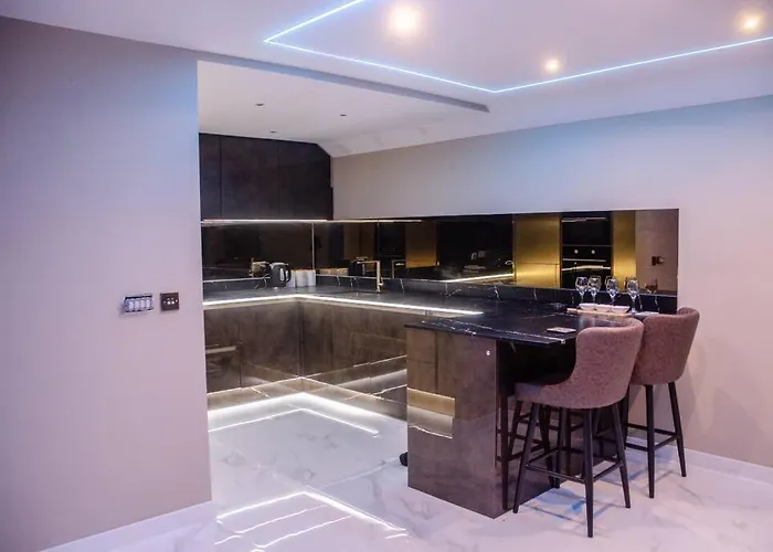 Luxury City Stay: 2-Br Penthouse