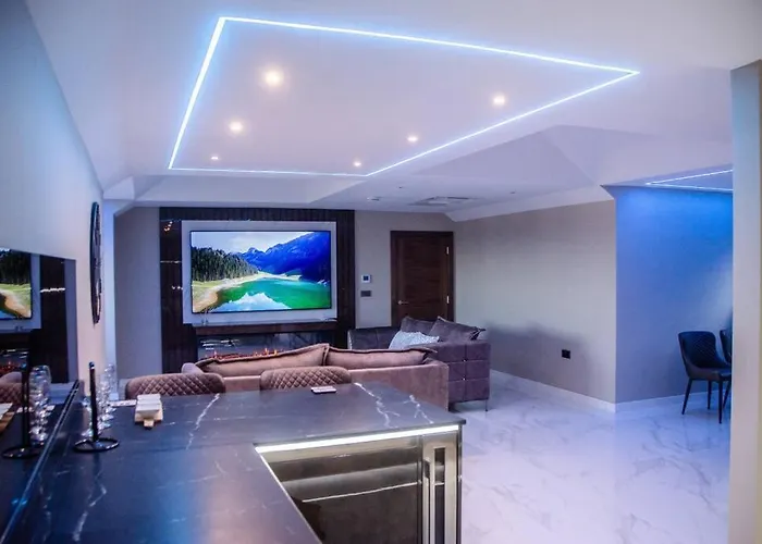 Luxury City Stay: 2-Br Penthouse