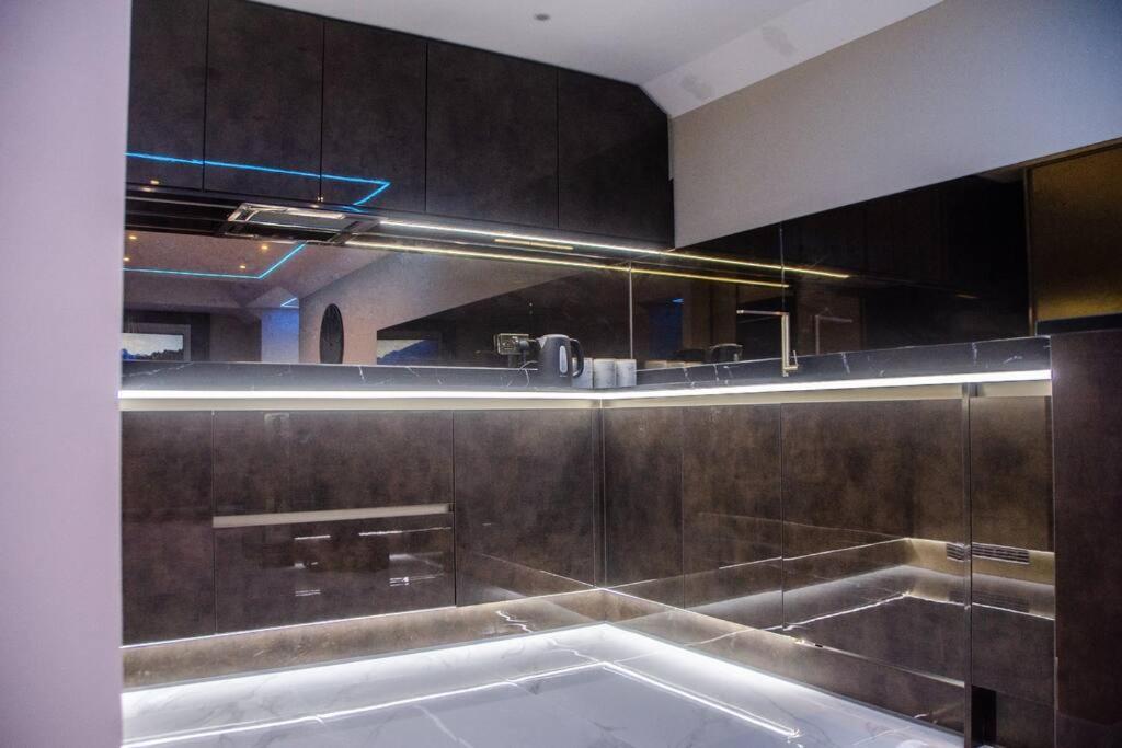 Luxury Stay: 2-br Penthouse